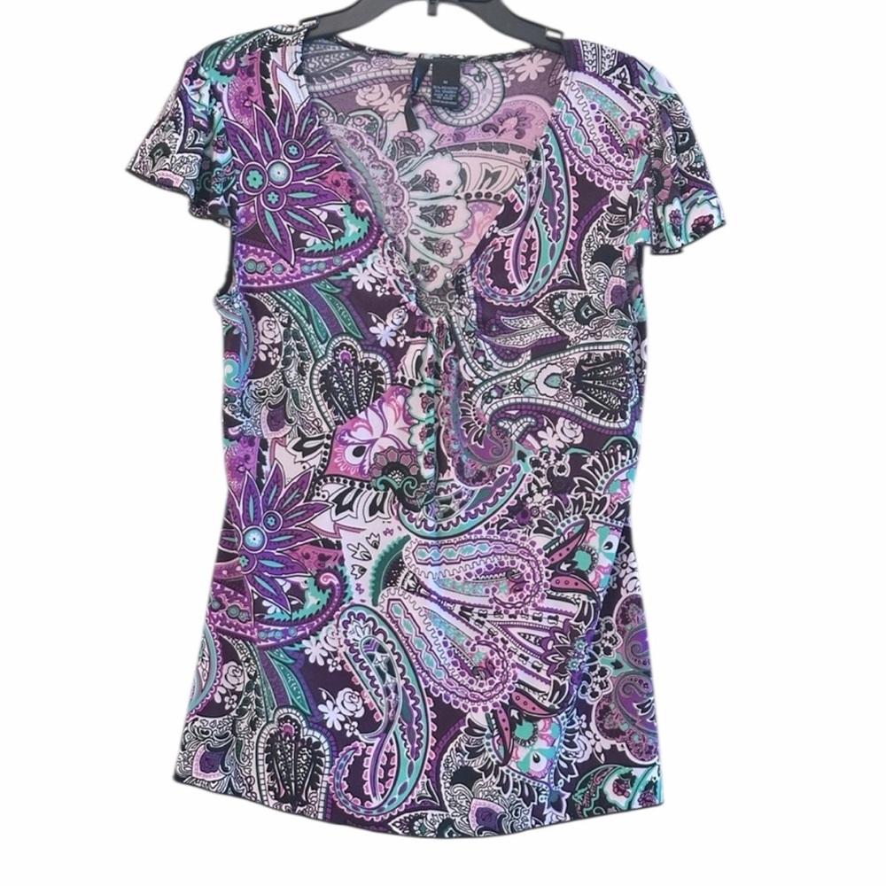 St. Tropez West Ladies Short Sleeve Blouse
Size Med - Pre Loved - Excellent Cond